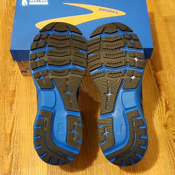 Brooks Ghost 14 Running Shoe - Picture 2 of 5